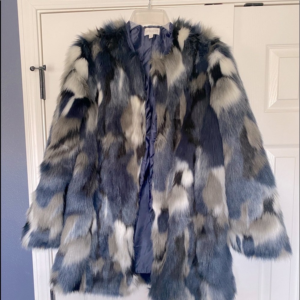 Women’s Navy/Multi color Faux Fur coat Sz XL